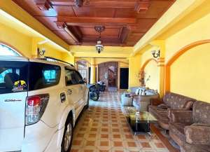 Jual Rumah Mewah SIAP HUNI Kawasan Harjamukti Cimanggis Depok FULL FURNISHED AR199 lokasi di ",
          price: `5500000000`,
          currency: `IDR`
    };


    let pageData = {
        viewPhoneModalField: , tersedia melalui melalui situs Lamudi