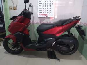 Jual bekas Jual vario 160 cc,lokasi di Sukomanunggal