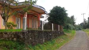 Kebun buah free villa view indah 30 menit dari tol Parungkuda-Sukabumi lokasi di Tanjung Duren, tersedia melalui melalui situs Olx