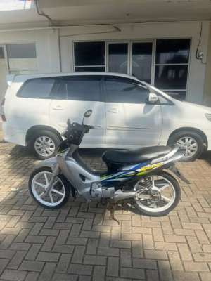 Jual bekas Kharisma 125D 2003,lokasi di Sawangan