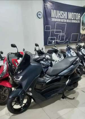 Jual bekas KM 6 RIBU NMAX ABS KEYLESS CONNECTED 2022, SEPERTI BARU, MUHSHI MOTOR.,lokasi di Cibeunying Kaler