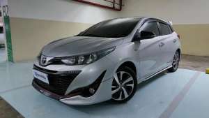 Jual bekas KM Rendah Toyota Yaris 1.5 S Bensin-AT 2018 Silver,lokasi di 