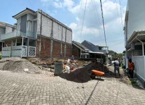 KOST DI JUAL 3 MENIT KAMPUS UMM MALANG lokasi di ",
          price: `973000000`,
          currency: `IDR`
    };


    let pageData = {
        viewPhoneModalField: , tersedia melalui melalui situs Lamudi
