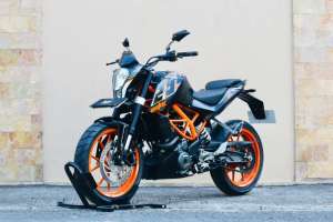 Jual bekas KTM Duke250 abs MT25 Z250 versys250 estrella250,lokasi di Bugul Kidul