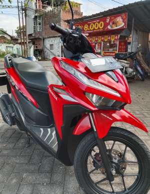 Jual bekas vario 125 thn 2021 malang kota,lokasi di Blimbing