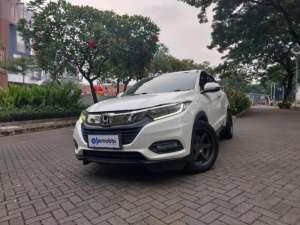 Jual bekas LOW DP Honda HR-V 1.5 SE Bensin-AT 2022 WIG,lokasi di 