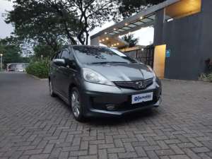 Jual bekas LOW DP Honda Jazz 1.5 E Bensin-MT 2012 CVI,lokasi di 