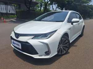 Jual bekas LOW DP Toyota Corolla Altis 1.8 Hybrid-AT 2022 UAI,lokasi di 