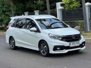 Jual bekas LOW KM HONDA MOBILIO RS CVT MATIC 2018 ISTIMEWA,lokasi di 