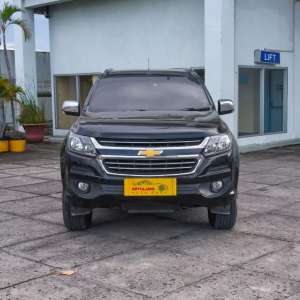 Jual bekas LOW ODO DIESEL CHEVROLET TRAILBLAZER LTZ 2017,lokasi di 