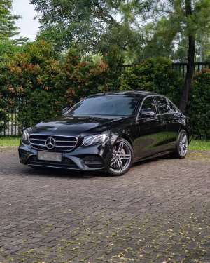Jual bekas Mercedes-Benz E300 AMG Line,lokasi di 