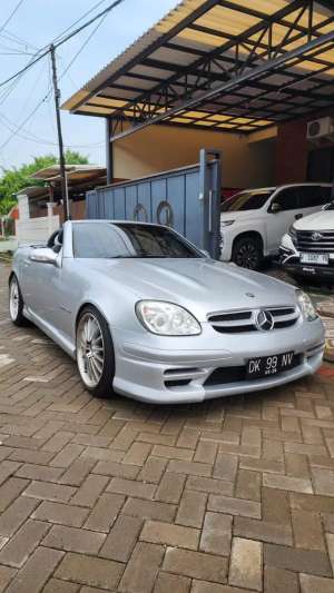 Jual bekas Mercedes-Benz SLK230 2001 Bensin,lokasi di 