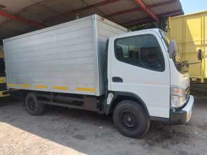 Jual bekas Mitsubishi Colt Diesel Canter FE 71 Long PS 110 Box 2021,lokasi di 