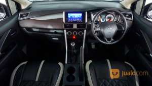 Mitsubishi Xpander Cross MT 2020 Hitam , tersedia melalui melalui situs Jualo