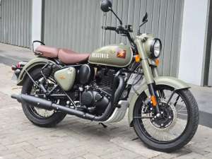 Jual bekas Moge Royal Enfield Classic Signals Th 2024 Km 400 Like New Antik,lokasi di Sukun