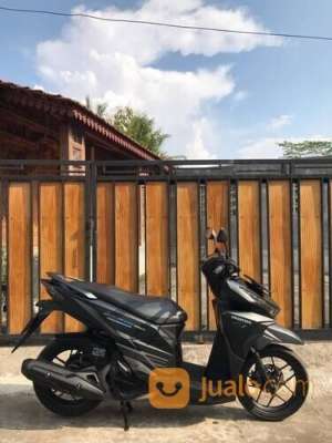 Jual bekas Motor Bekas Vario 150 2017 plat AA, cat original,lokasi di Kota Magelang