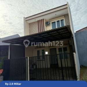 - MurahDijual CepatRumah Siap Huni Semi Furnish 7x15 di Imperial Gading , Bisa Nego , tersedia melalui melalui situs Rumah123