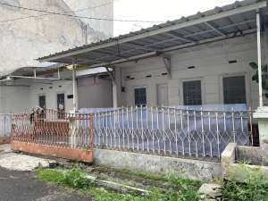 Murah Rumah di Komplek Nata Endah Cocok Untuk Konveksi lokasi di Cimahi Utara, tersedia melalui melalui situs Olx