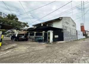 Murah Rumah di TCI Taman Cibaduyut Indah lokasi di ",
          price: `510000000`,
          currency: `IDR`
    };


    let pageData = {
        viewPhoneModalField: , tersedia melalui melalui situs Lamudi