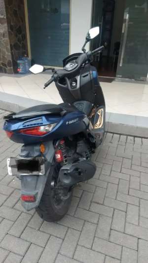 Jual bekas New Nmax 2020 biru dopp,lokasi di Lengkong