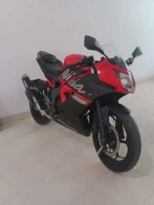 Jual bekas Ninja 250 fi mono,lokasi di Kalianda