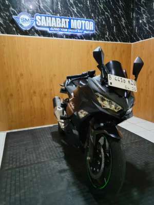 Jual bekas NINJA 250 FI TH 2022 SIAP PAKAI,lokasi di Cilodong