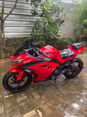 Jual bekas Ninja 250fi 2014,lokasi di Gunung Putri