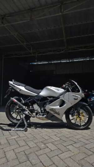 Jual bekas Ninja RR cbu zx 2003 asli silver,lokasi di Bangil