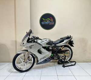 Jual bekas Ninja RR OLD ZX CBU 2004 hedon full spek mewah,lokasi di Pasar Baru