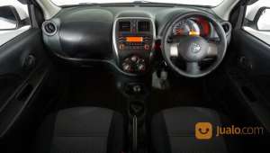Jual bekas Nissan March 1.2 MT 2015 Putih,lokasi di Kota Bekasi