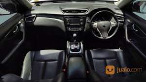 Nissan X-Trail 2.5 AT 2015 Putih , tersedia melalui melalui situs Jualo