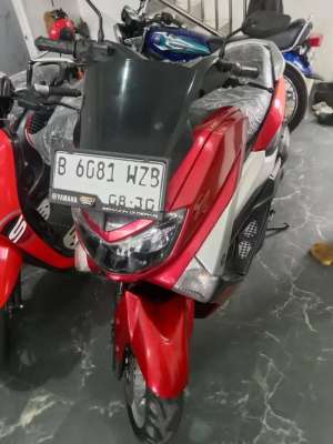 Jual bekas NMAX Tahun 2015 Low Km - Maulana Motor,lokasi di Ciputat Timur