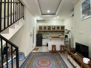 Over Kredit rmh 2LT 89JT dkt alun alun GDC di Elmira Kalimulya lokasi di Cilodong, tersedia melalui melalui situs Olx