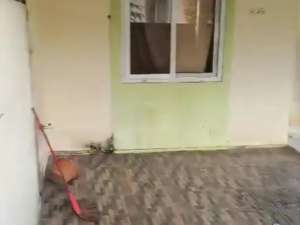 Over Kredit rmh HOOK 98JT dkt Stasiun di Teras Country bogor lokasi di Tajurhalang, tersedia melalui melalui situs Olx