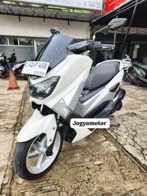 Jual bekas pajak hidup 02.26yamaha nmax th 2018,lokasi di Pondok Aren