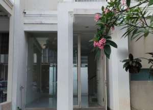 Pakuwon City Long Beach lokasi di ",
          price: `65000000`,
          currency: `IDR`
    };


    let pageData = {
        viewPhoneModalField: , tersedia melalui melalui situs Lamudi