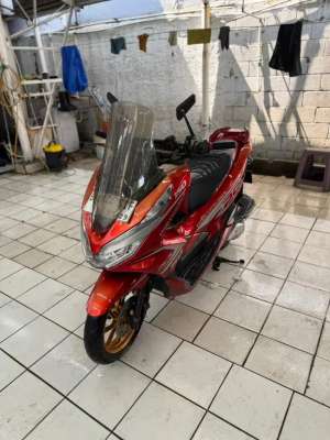 Jual bekas PCX 2019. Pajak 2029 aktif. Modif Trail, Stang Tinggi, Gas Spontan,lokasi di Kebayoran Lama