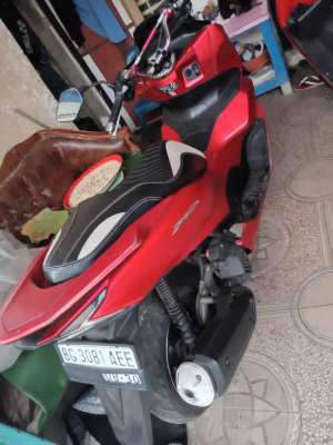 Jual bekas Pcx 2022 jual santai,lokasi di Ilir Barat I