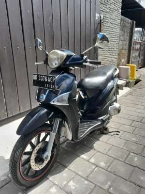 Jual bekas PIAGGIO LIBERTY 150 TAHUN 2011 PAJAK HIDUP SURAT LENGKAP,lokasi di Denpasar Selatan