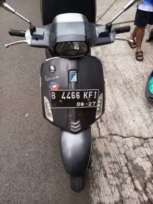 Jual bekas PIAGGIO VESPA MATIC SPRINT 150 IGET 2017,lokasi di Cakung