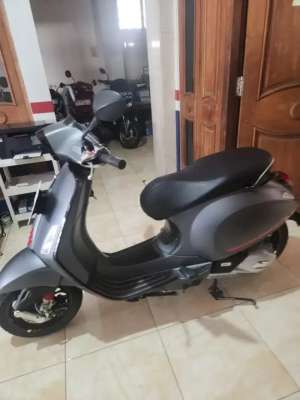 Jual bekas Piaggio vespa sprint 150 abs abu 2024awal Gbm,lokasi di Berbah