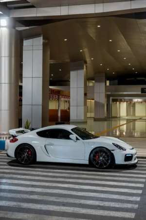 Jual bekas PORSCHE CAYMAN 981 NIK 2014 LOW ODO FULL OPTION,lokasi di 