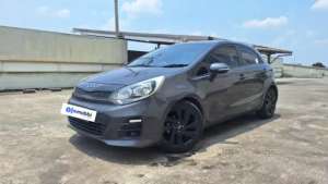 Jual bekas Promo Kredit Murah Kia Rio 1.4 Bensin-AT 2015 1EJ,lokasi di 