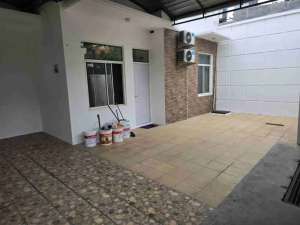 PUSAT KOTARUMAH TERAWAT DI CLUSTER PERUM SEMARANG INDAH lokasi di Semarang Tengah, tersedia melalui melalui situs Olx