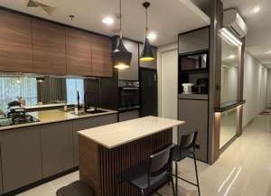 Rainbow Springs Condovillas Full Furnished Lantai GF lokasi di ",
          price: `3000000000`,
          currency: `IDR`
    };


    let pageData = {
        viewPhoneModalField: , tersedia melalui melalui situs Lamudi