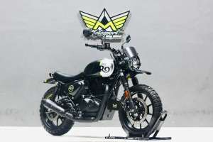 Jual bekas Royal Enfield Hunter350 ABS custom mesin sehat custom cakep siap pakai,lokasi di Gajahmada