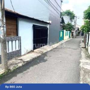 rumah 1lantai lokasidekat pintu tol bintaro dan stasiun pd ranji , tersedia melalui melalui situs Rumah123