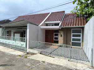 Rumah 2 Kamar Tidur 300 Jutaan Dekat RS Sedayu General Hospital Jogja lokasi di Sedayu, tersedia melalui melalui situs Olx