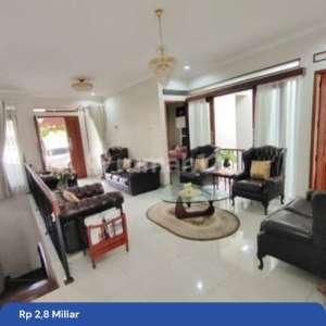 Rumah 2 Lantai Bagus Furnished SHM di Cigadung Hills, Bandung , tersedia melalui melalui situs Rumah123