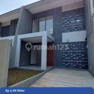 Rumah 2 Lantai Dalam Komplek Megapolitan Cinere , tersedia melalui melalui situs Rumah123